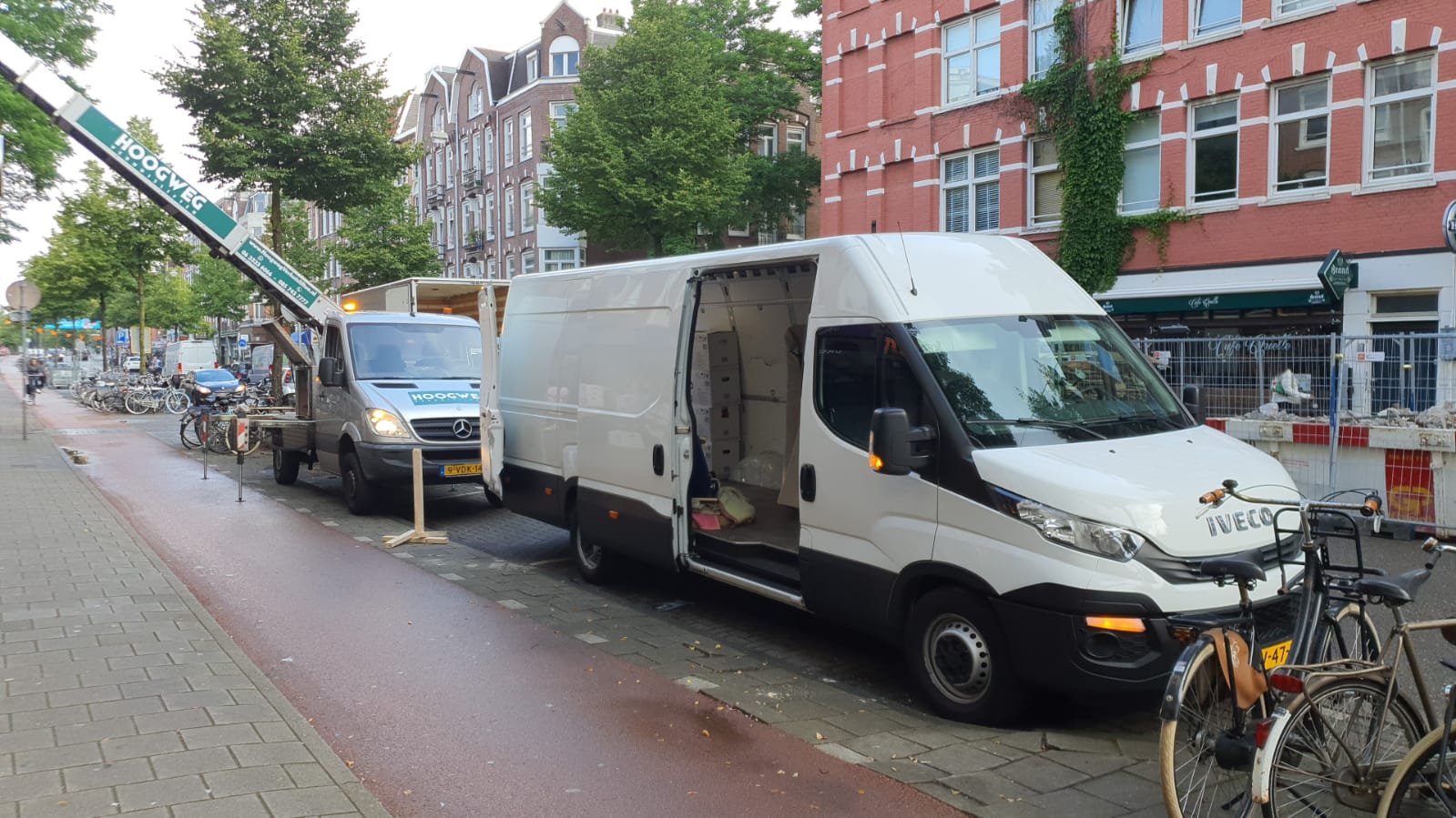 Kleinere vrachtjes — Delia's Sneltransport in actie